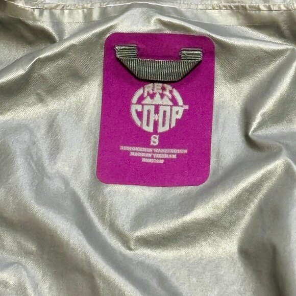 REI Co-op PURPLE WOMENS S Rain Jacket Lightweight Hooded Outdoor Coat - Picture 5 of 6